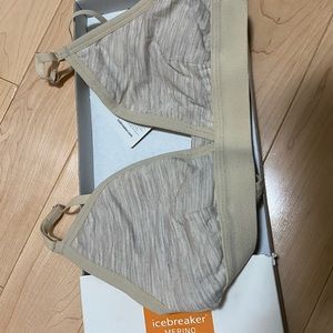 New with tags icebreaker merino bra